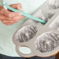 Cepillo Limpiador para Bundt Nordic Ware