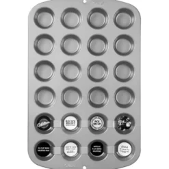 Molde para 24 Mini Cupcakes - Wilton