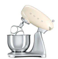 Robot de Cocina SMEG color Crema
