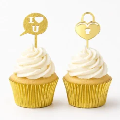 Set Cupcakes Celebraciones con Cápsulas Doradas y Toppers 64 ud
